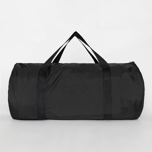 Logo d'équipe promotionnel personnalisé Baril économie 210D Polyester pliable en nylon léger voyage Gym fourre-tout sport sac polochon - Product Image 6
