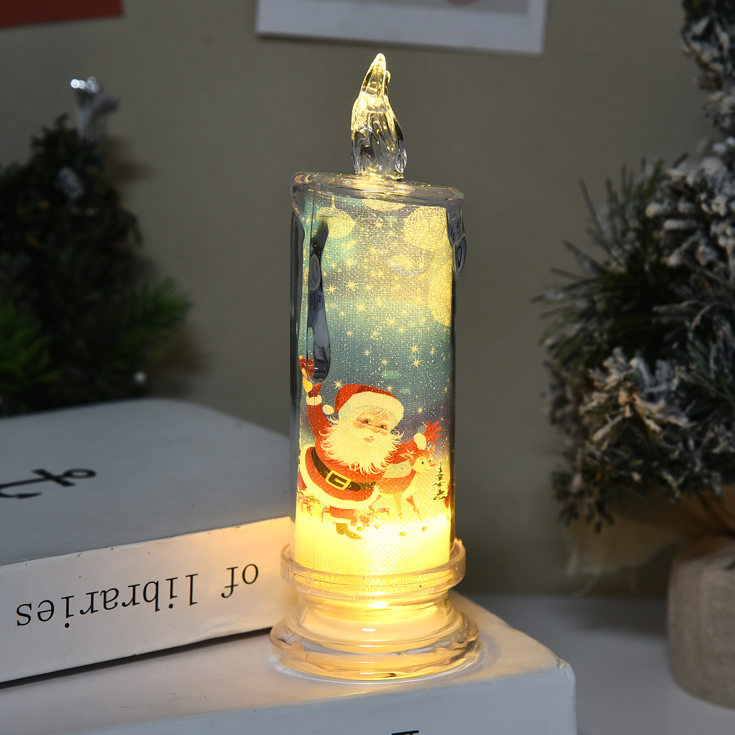 Père Noël rouge, bras ouverts
