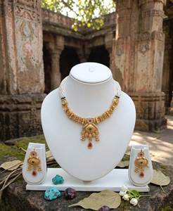 DIVYORO Conjunto de collar de filigrana de loto etéreo de lujo, joyería tradicional de latón y cobre chapada en oro para ceremonia nupcial de mujeres - Product Image 3