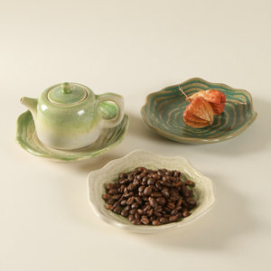 Platos de Postre Irregulares de Cerámica, Diseño Wabi Sabi Hecho a Mano, Patrón Degradado Verde, para Fiestas - Product Image 4