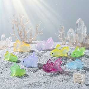 สินค้าขายดี ชาร์มปลาทองเรซิ่นเรืองแสง Unreal Ethereal Submarine Core Sea Friends สำหรับตกแต่งกล่องของขวัญ งานฝีมือ - Product Image 1