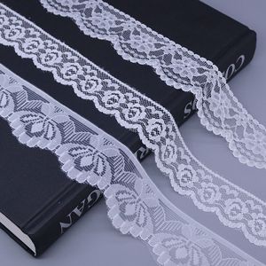 Encaje Floral de Nailon con Borde Pequeño, Color Blanco, No Elástico, para Ropa y Accesorios, para Bordado Decorativo en Zapatos y Bolsos - Product Image 1