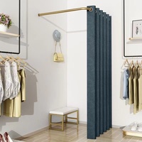 Cabine d'essayage mobile de luxe en métal pour boutique de vêtements, cabine d'essayage portable dorée avec rideau
