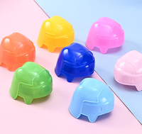 Conteneur alimentaire miniature en PP écologique personnalisé, en forme de casque de hockey, avec logo imprimé sur mesure, capacité de 15 oz, pour la crème glacée