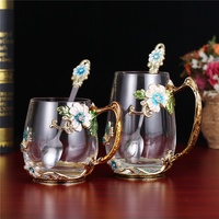 Ensemble de tasses jetables en verre de 550ml au design classique pour femmes avec soucoupes cadeaux d'affaires en forme de papillon pour café thé eau