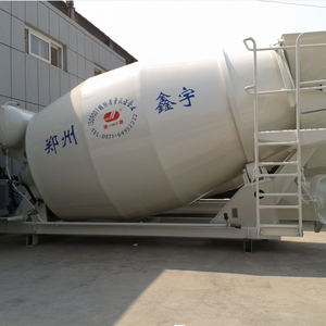 Camion malaxeur à béton 3 m³ avec cuve à décharge plate pour centrale à béton - Product Image 4