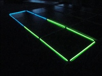 Table de beer pong LED d'extérieur de haute qualité, vente en gros d'usine, avec fonction lumineuse dans le noir, design pliable et portable