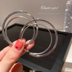 Pendientes de corazón fino de acero inoxidable para mujer, joyería de aro de plata geométrica con circón para bodas, ocasiones especiales para niñas - Product Image 3