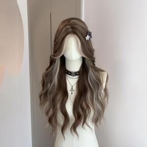 วิกผมลูกไม้เต็มศีรษะสำหรับผู้หญิง MeiGao ขนาด 13x4 ผมยาวหยิกพร้อมหน้าม้าปัดข้าง สีเทาไฮไลท์ทอง  ไรผมดูเป็นธรรมชาติ ใยผม Kanekalon - Product Image 5