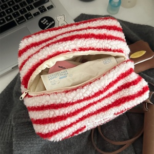 Trousse de toilette durable Sac à cosmétiques en laine d'agneau à rayures multiples Étiquette lavable Sacs de remplissage en coton doux pour l'hiver - Product Image 6