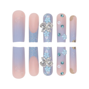 24 Uds flor <span class=keywords><strong>azul</strong></span> mariposa brillante <span class=keywords><strong>Rosa</strong></span> largo cuadrado <span class=keywords><strong>uñas</strong></span> postizas diseño estilo Press-on Stick-on Nails para dedos - Product Image 3