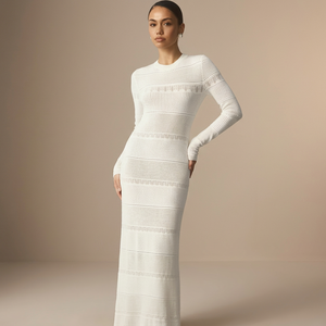Robe pull en laine et coton de luxe pour femmes Glamoroux, coupe droite, ODM |   Robe midi tissée à manches longues avec découpes |   Robe - Product Image 2