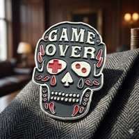 Badge en métal 3D de haute qualité en alliage de zinc moulé sous pression, style Pin Game Over, avec émail noir souple, moderne et antique, pour le style punk streetwear