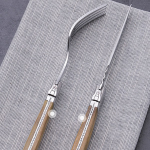 Ensemble de <span class=keywords><strong>couteau</strong></span> <span class=keywords><strong>et</strong></span> de <span class=keywords><strong>fourchette</strong></span> à steak, manche en bois, en acier inoxydable, <span class=keywords><strong>laguiole</strong></span> ensemble de couteaux à steak en bois boîte cadeau - Product Image 3