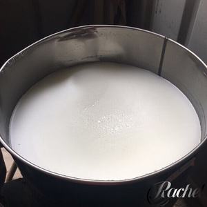 Premium <strong>Yellow</strong> Petroleum Jelly for Industrial Use and Cosmetic Applications CAS 8009-03-8 - Product Image 3