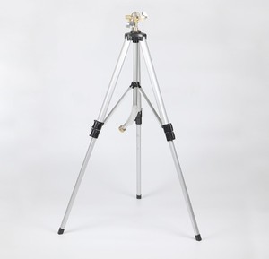 Chất Lượng Cao Khu Vực Lớn Bảo Hiểm Sân Bãi Cỏ Vườn Phun Nước Với Có Thể Điều Chỉnh Chân Máy Cơ Sở - Product Image 2