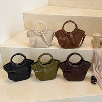 Sac à main tissé de haute qualité pour femme avec poignée ronde, idéal pour les rendez-vous et les voyages, sac bandoulière