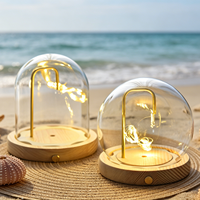 Lampe de nuit LED Premium en forme d'ormeau avec couvercle en verre, base en bois et support de figurine lumineuse féerique
