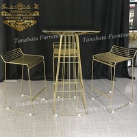 Table haute de bar en fil métallique doré pour café bistro
