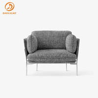 Stilvoller Sessel Wohnzimmer Metallrahmen Einzelner Stoff-Sofa-Stuhl Hotel Moderner Lounge-Sessel Fauteuil