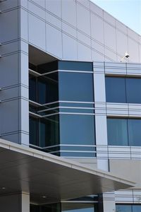 Revêtement PVDF Alucobond de 4mm Panneau de revêtement mural ACP Panneau composite moderne en alliage d'aluminium ignifuge pour matériaux extérieurs - Product Image 3