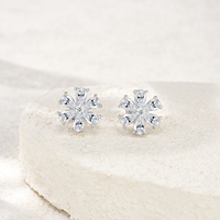 Anting-anting bunga moissanite potongan pir perak sterling 925 untuk wanita, warna D, moissanite VVS1, anting-anting salju