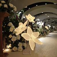 Décoration événementielle de luxe géante pour scène de mariage, ensemble de 3 supports lumineux floraux pour toile de fond de mariage