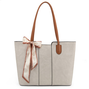 <span class=keywords><strong>Sac</strong></span> fourre-tout décontracté à fermeture éclair imperméable pour femmes de grande capacité <span class=keywords><strong>sac</strong></span> de maquillage pour femmes <span class=keywords><strong>sac</strong></span> de voyage de luxe géométrique unique - Product Image 5