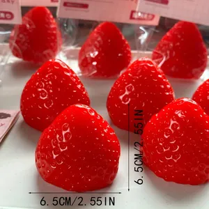 1 pièce Jouet anti-stress souple et compressible en forme de grande fraise, en latex, pour adultes, pour jeux de divertissement de fête, Halloween, Noël - Product Image 2