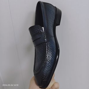 Chaussures habillées décontractées Cordovan 019 2026 pour hommes en cuir véritable, texture tressée tendance, respirantes, antidérapantes, à enfiler, pour affaires et mariages - Product Image 2