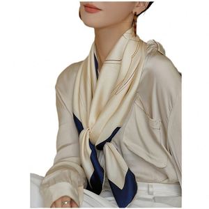 Écharpe turban de luxe pour femme, 100% soie de mûrier, impression numérique carrée, personnalisable pour mariage - Product Image 4