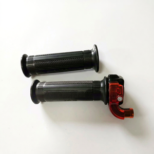 ชุดปลอกแฮนด์ L/R ยางสีดำ สำหรับมอเตอร์ไซค์ทั่วไป ใช้แทนของเดิมได้ - Product Image 1