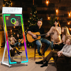 Photomaton à miroir numérique de 43 pouces pour mariages grand écran avec outils de prise de vue-emballage de boîtier de vol en métal pour appareil photo - Product Image 4