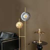 Lampe en fer de luxe moderne et créative, corps de lampe en fer, base E27, source de lumière LED, abat-jour doré, installation facile pour jardin, salon