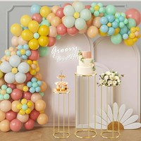 Support de fleurs en fer forgé doré sur pied, design épuré, pour fêtes, grandes ouvertures et décoration intérieure