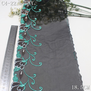 Lussuoso Pizzo Floreale Verde-Marrone Lucido con Filo Metallico Glitterato, Bordura in Pizzo Ricamato Floreale su Morbida Rete Nera da 18 cm per Abaya - Product Image 2