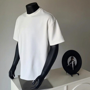 T-shirt décontracté à manches courtes et col rond pour homme, grande taille, couleur unie, disponible en rouge rouille, gris, bleu, jaune, noir - Product Image 3
