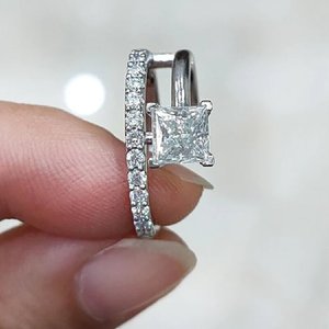 Anello a Mezza Fascia a Doppio Strato per Donne, Gioiello di Design Unico per Dito Indice - Product Image 3