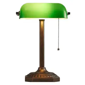 Geliefert vom Hersteller im europäischen Stil Retro grüne Schreibtisch lampe Schlafzimmer Studie Schreibtisch lampe Bank lampe Großhandel