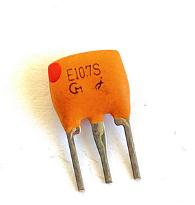 Filtre céramique ZTT10.7M SFELF10M7GA00-B0 E10.7S +-230KHZ 10.700MHZ DIP-<span class=keywords><strong>3</strong></span> <span class=keywords><strong>3</strong></span> broches, bande radio 10.7MHZ 230KHZ, 10 pièces - Product Image 1