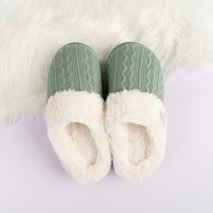 Pantofole Invernali da Donna in Peluche Caldo con Caratteristiche Antiscivolo e Morbidezza Moderata - Product Image 5