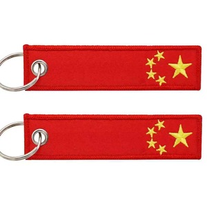 Porte-clés drapeau américain personnalisé OEM, broderie sur tissu à marque privée pour les marques patriotiques, fabriqué aux États-Unis, un article très demandé - Product Image 2