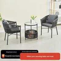 Ensemble de chaises en rotin et tables de café pour salon de villa extérieur, design moderne, durable pour jardin et cour