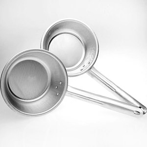 Aluminum Water Ladle With Long Handle And Short Handle For Kitchen Use Silver White Color - Product Image 1