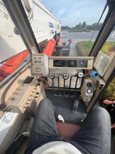 מנוף נייד משומש מדגם Tadano TG1000-E בעל כושר הרמה של 100 טון, מתאים לכל סוגי השטח, משופץ בסין, עם אחריות לשנה. - Product Image 5