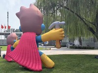 Grand ballon gonflable publicitaire sur pied avec personnage de dessin animé, pour événements et décorations de fête, avec ventilateur intégré, taille personnalisable