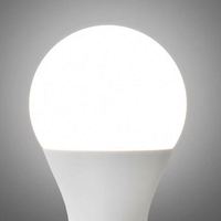 Ampoule LED à économie d'énergie la plus vendue pour l'éclairage intérieur E27 3W; 5W; 9W; 12W; 5W; 18W; Ampoule sphérique 220V
