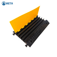 Heavy Duty 4 canales PVC Trunking Caucho Plástico Cable Protector Cubierta Golpes de velocidad Carretera Cable Bandeja Piso Golpes de velocidad