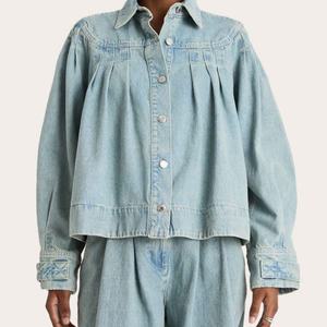 Chemise en jean western pour femme, personnalisée OEM, à manches ballon, boutonnée, en denim indigo clair délavé - Product Image 1