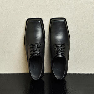 Nuevos zapatos formales italianos hechos a mano con punta cuadrada, clásicos y modernos, zapatos de vestir y Oxford de cuero para hombre, de diseño casual. - Product Image 1